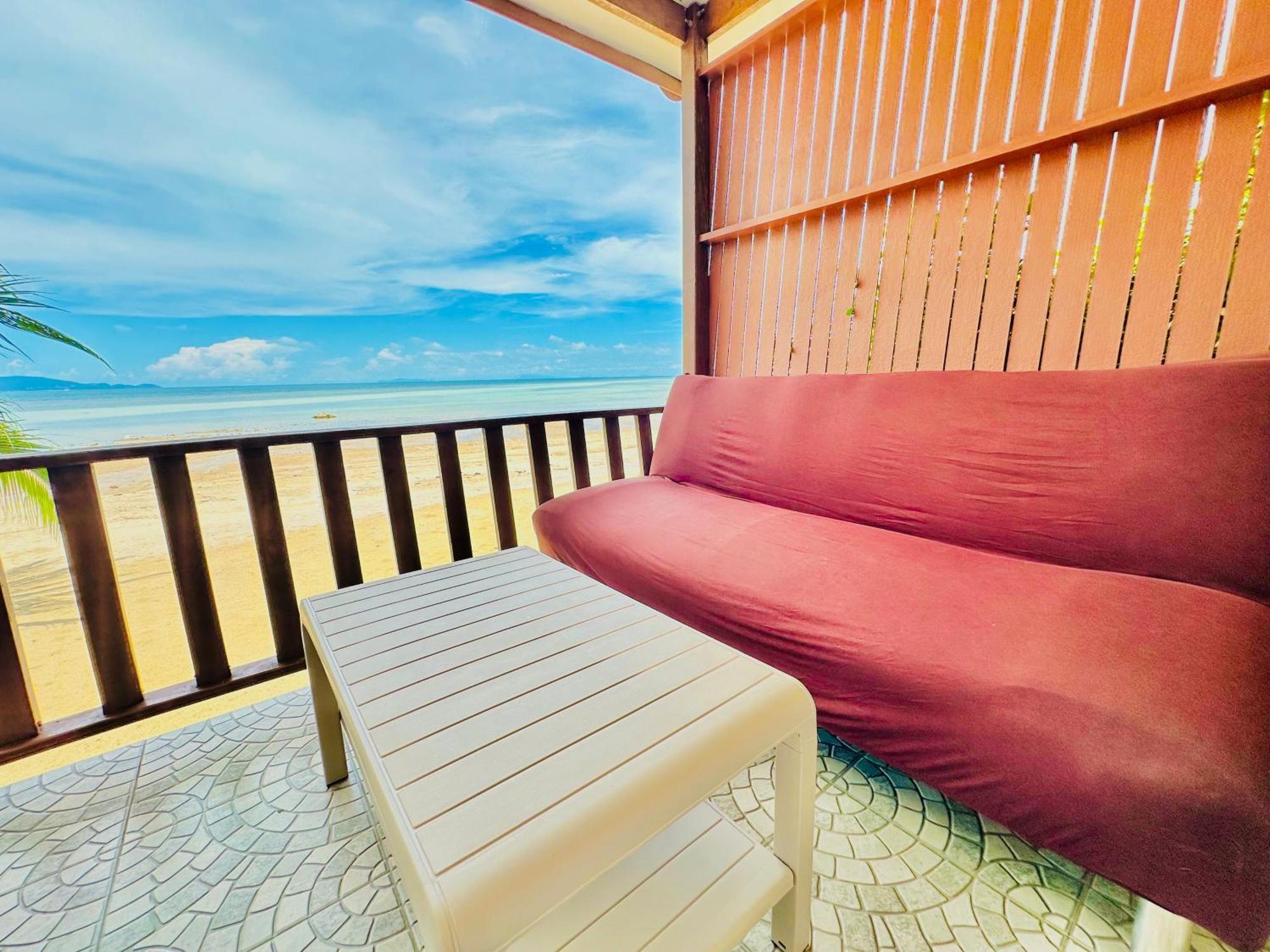 The Scenery Beach Resort Baan Khai Exterior photo